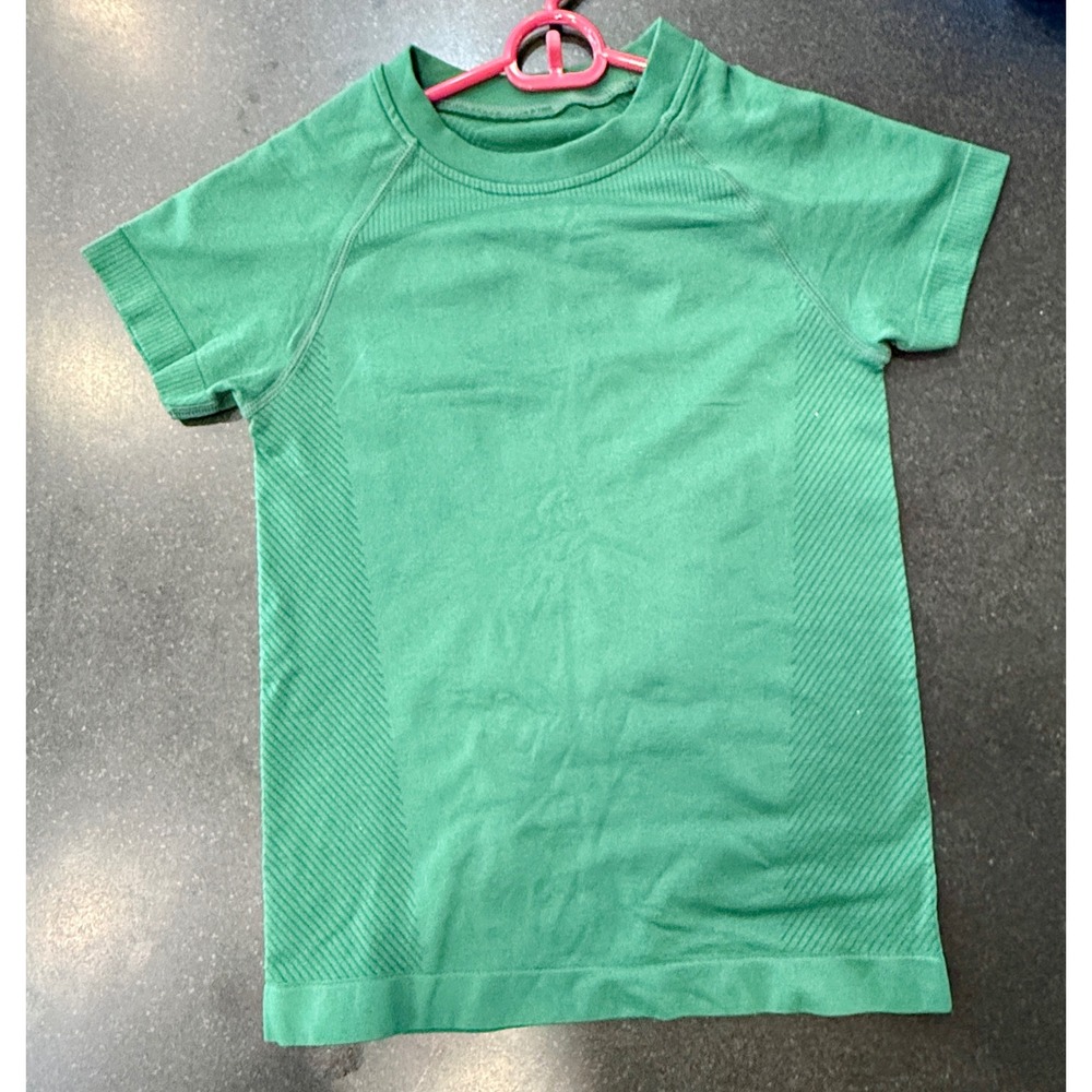 Seamless Activewear Top Size S Green Short Sleeve Ribbed Workout Shirt Sporty